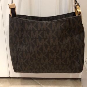 Adjustable michael Kors Brown crossbody